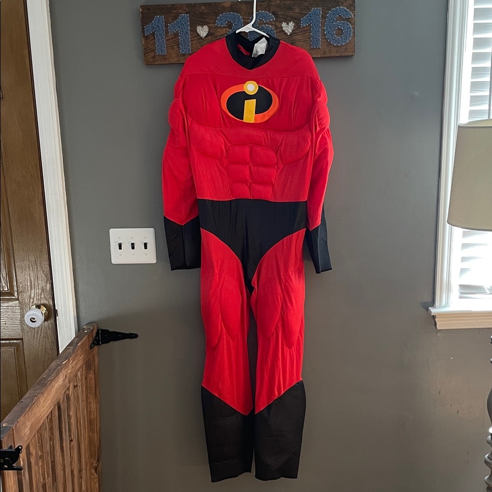 Mr. Incredible Costume - Red and Black